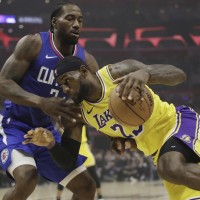 尽管他们在 尽管他们在